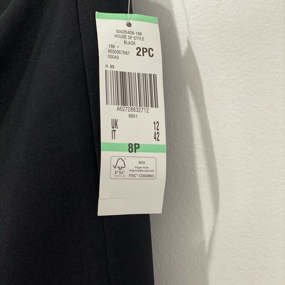 NEW LeSuit Womens 2 Button Black Pant Suit - Picture 9 of 11